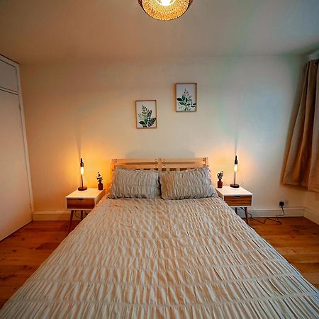 Bright & Spacious Split Level Flat In Kennington Londra Dış mekan fotoğraf