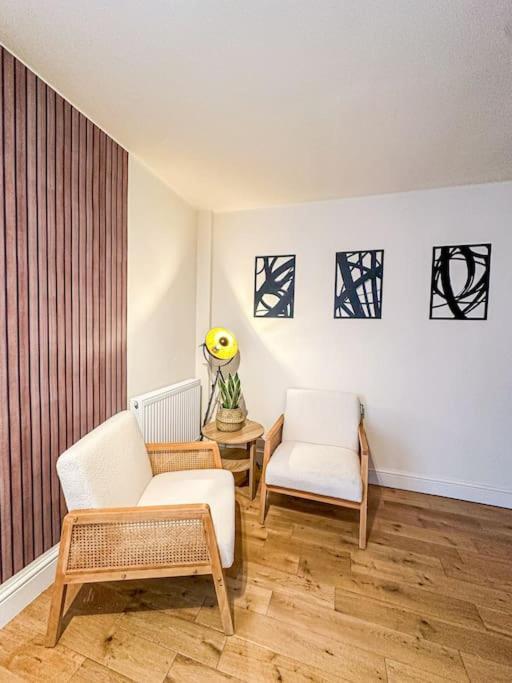 Bright & Spacious Split Level Flat In Kennington Londra Dış mekan fotoğraf