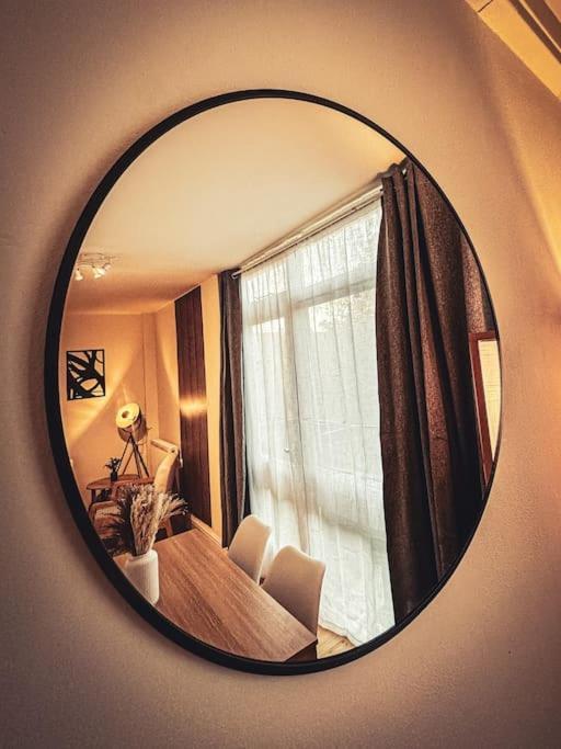 Bright & Spacious Split Level Flat In Kennington Londra Dış mekan fotoğraf